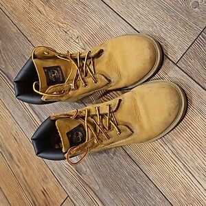 Boys size 3 Timberlands